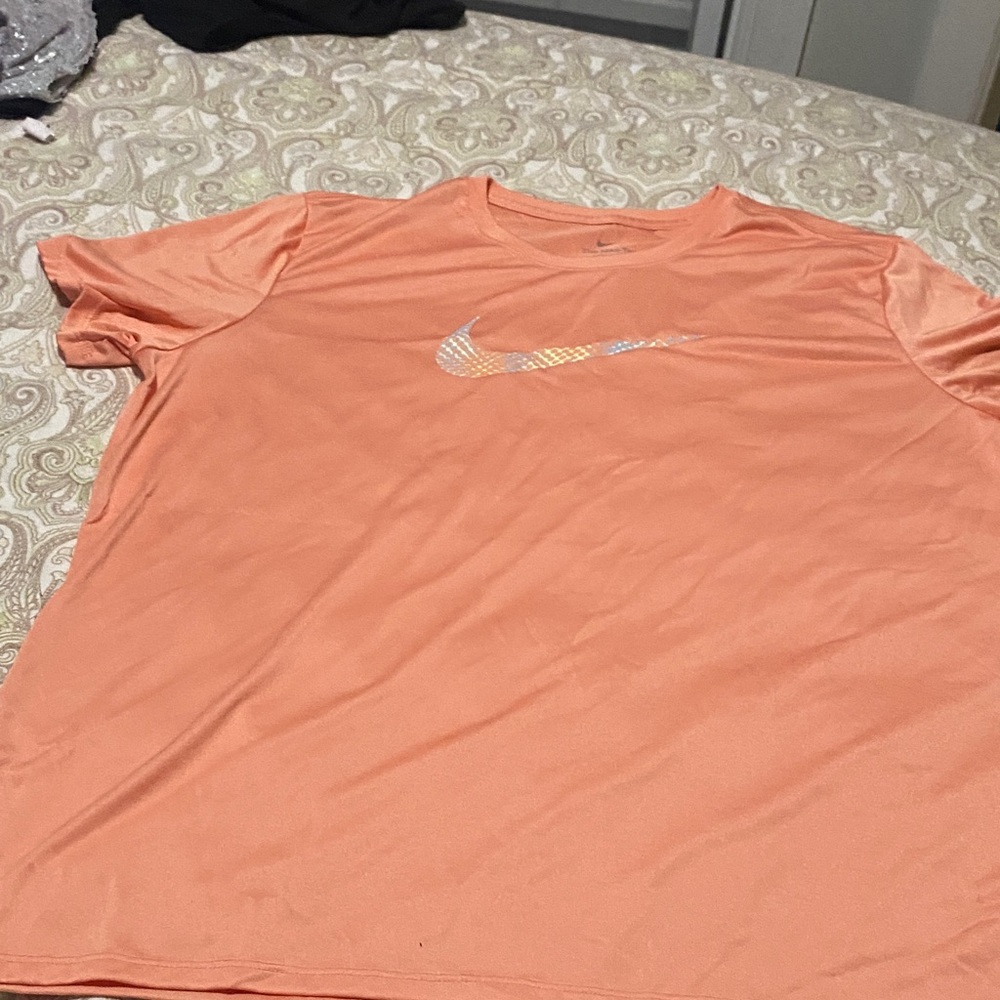 Nike Women Peach Short-Sleeve Athletic Tee with Iridescent Swoosh